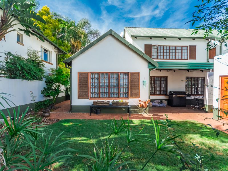 3 Bedroom Duplex Townhouse for Sale - Photo 2