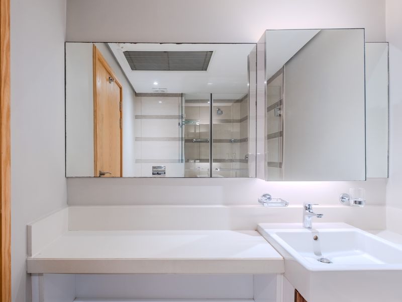 Pearls Studio Apartment with Sea Views from Your Balcony - Photo 9