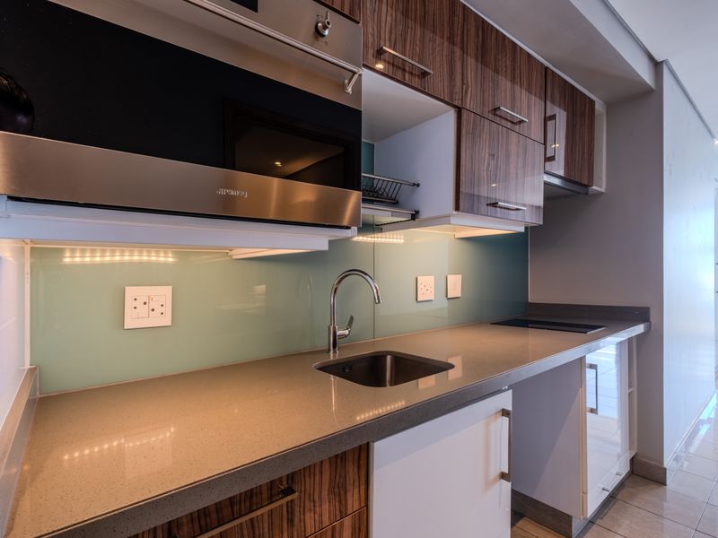 Pearls Studio Apartment with Sea Views from Your Balcony - Photo 8