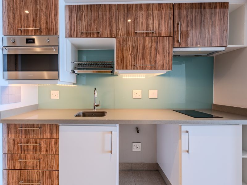 Pearls Studio Apartment with Sea Views from Your Balcony - Photo 6