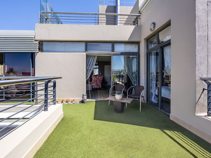 WATERVIEW PENTHOUSE TYGERVALLEY WATERFRONT - Photo 9