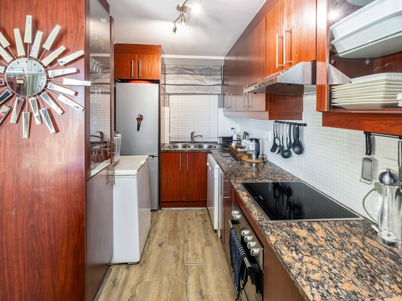 WATERVIEW PENTHOUSE TYGERVALLEY WATERFRONT - Photo 5