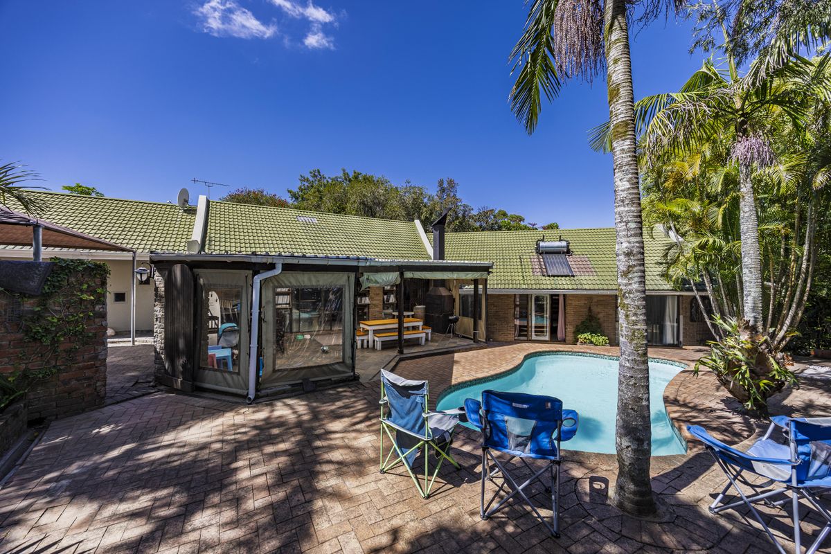 Where Family Life Flows Effortlessly - Photo 2