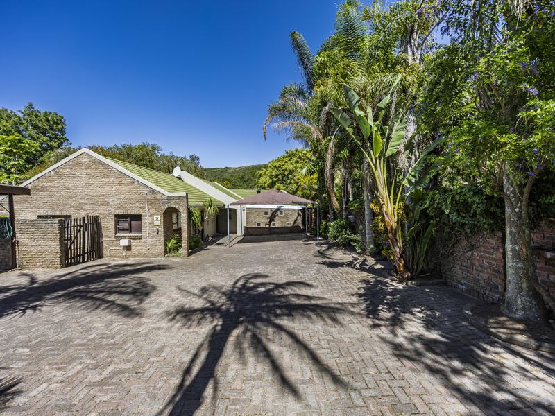 Where Family Life Flows Effortlessly - Photo 9