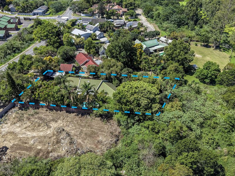 So much too this home must to view! Perfect for large families, plus a flat! - Photo 3