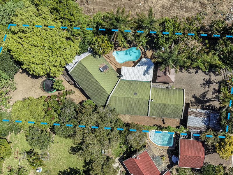 So much too this home must to view! Perfect for large families, plus a flat! - Photo 5