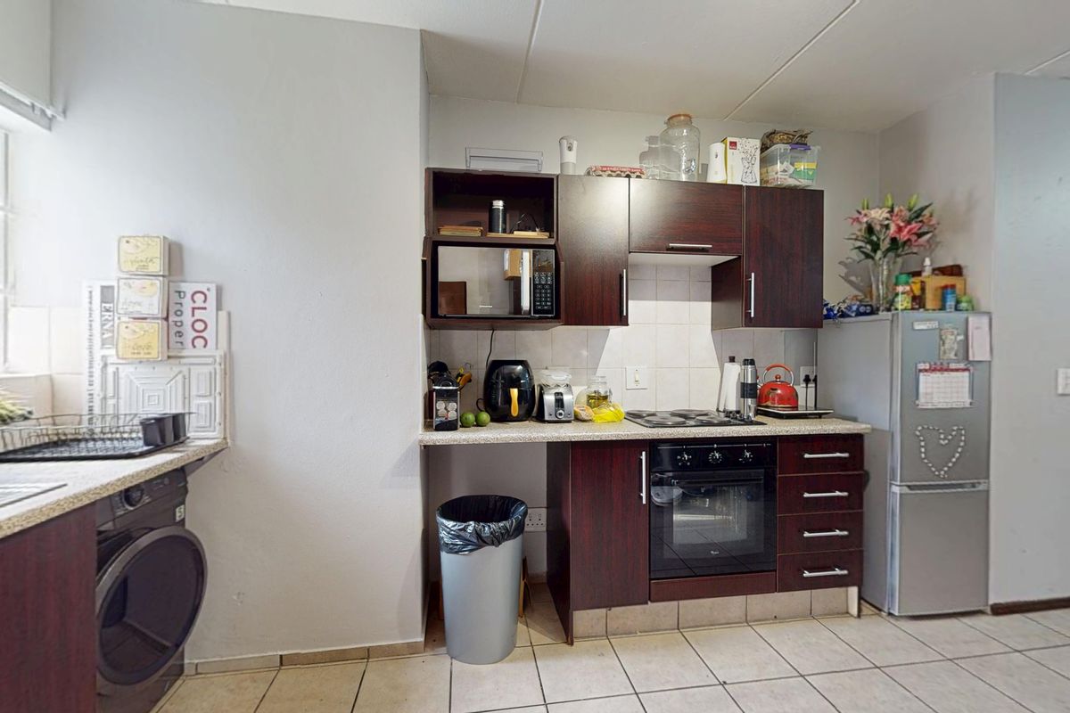 INVESTORS This is the one.  Ground floor on our LIVE NON DISTRESS AUCTION BIDDING TO START FROM R599 - Photo 3