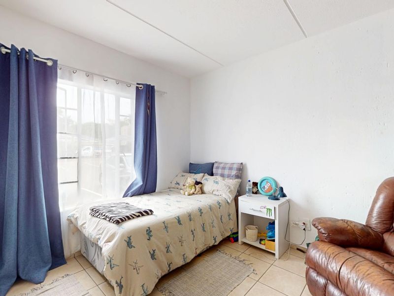 INVESTORS This is the one.  Ground floor on our LIVE NON DISTRESS AUCTION BIDDING TO START FROM R599 - Photo 7