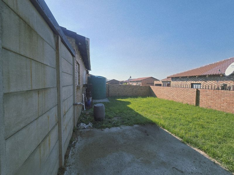 **Modern 2-Bedroom Home for Sale in Tasbet South View, Witbank** - Photo 9