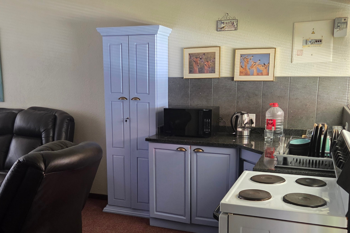 Peaceful & Secure Living - Photo 2