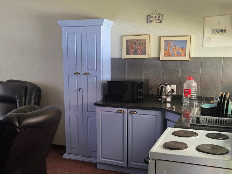 Peaceful & Secure Living - Photo 2