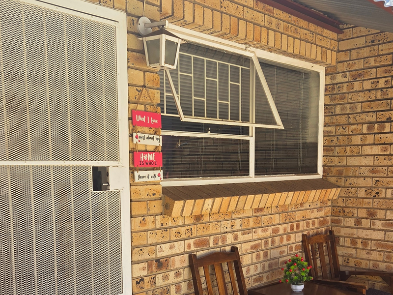 Peaceful & Secure Living - Photo 10