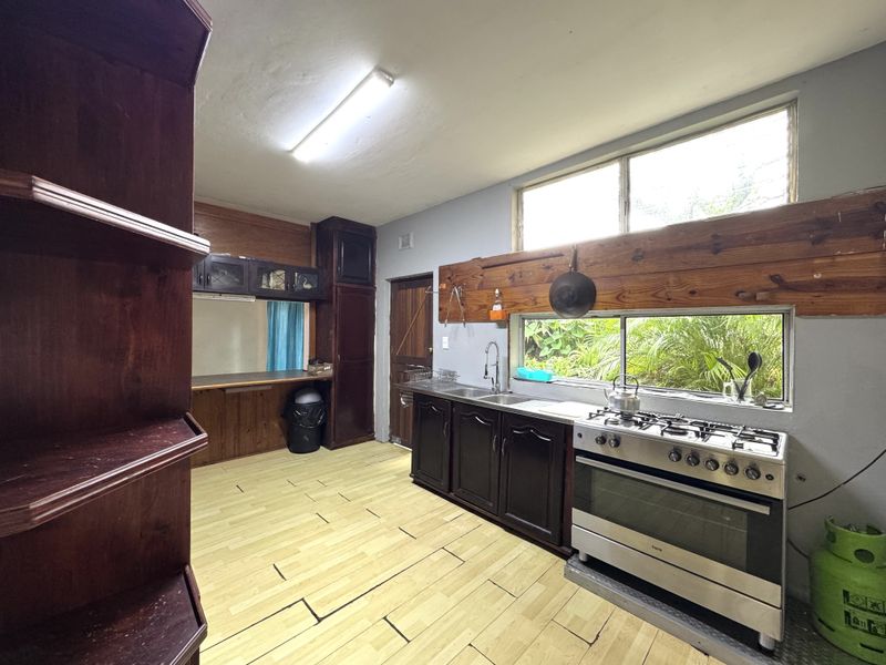 3 Bedroom House for sale in Scottburgh South - Photo 6