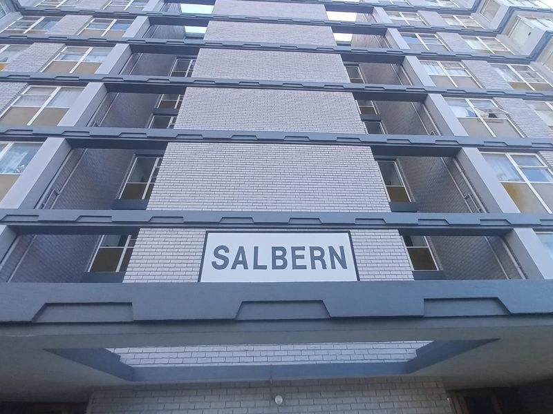 SPACIOUS ONE BEDROOM APARTMENT. PERFECTLY LOCATED! GOOD INVESTMENT! - Photo 6