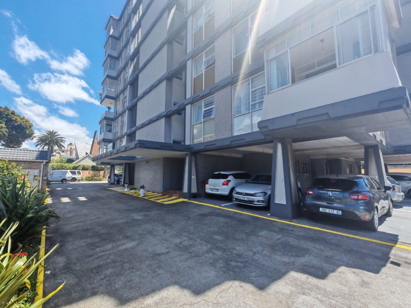 SPACIOUS ONE BEDROOM APARTMENT. PERFECTLY LOCATED! GOOD INVESTMENT! - Photo 5