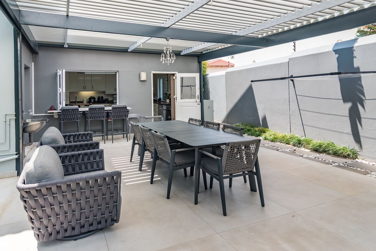 A Home Like No Other- Both Modern and Elegant - Photo 4