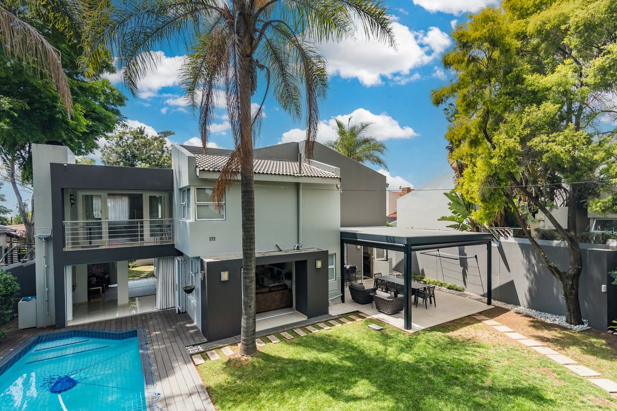 A Home Like No Other- Both Modern and Elegant - Photo 2