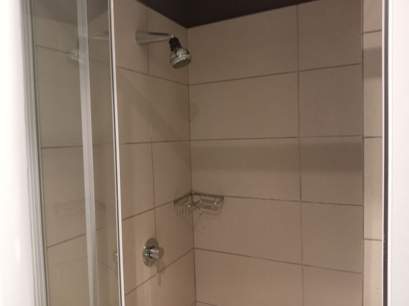 Luxury Sea Side Bachelor Apartment to rent - Photo 5