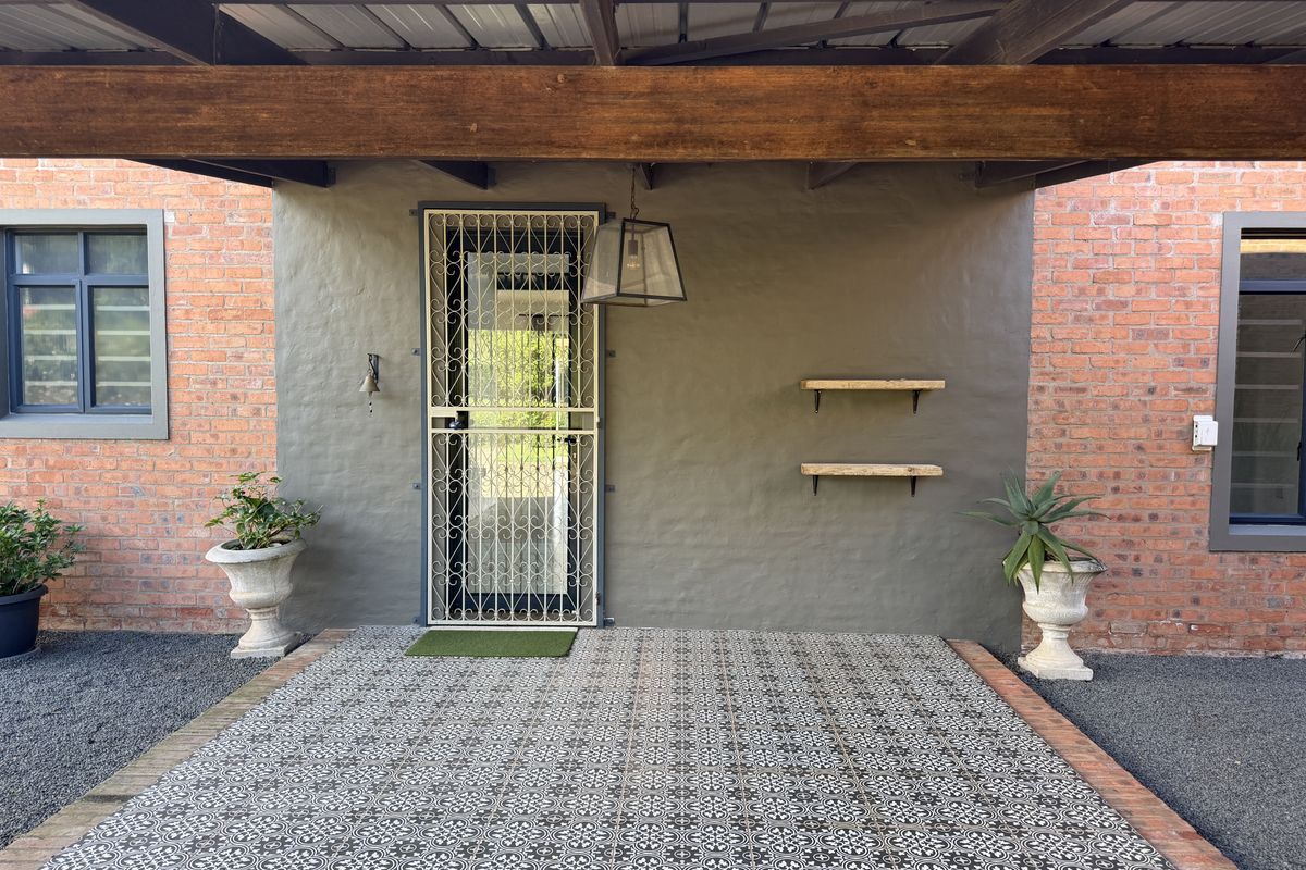 5 bedroom home in a gated estate - Hilton Rural - Photo 5