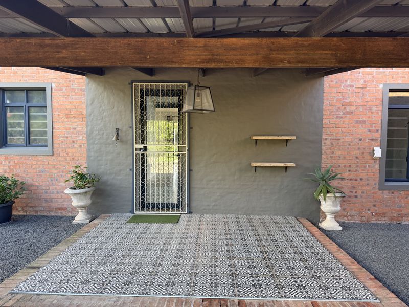 5 bedroom home in a gated estate - Hilton Rural - Photo 5