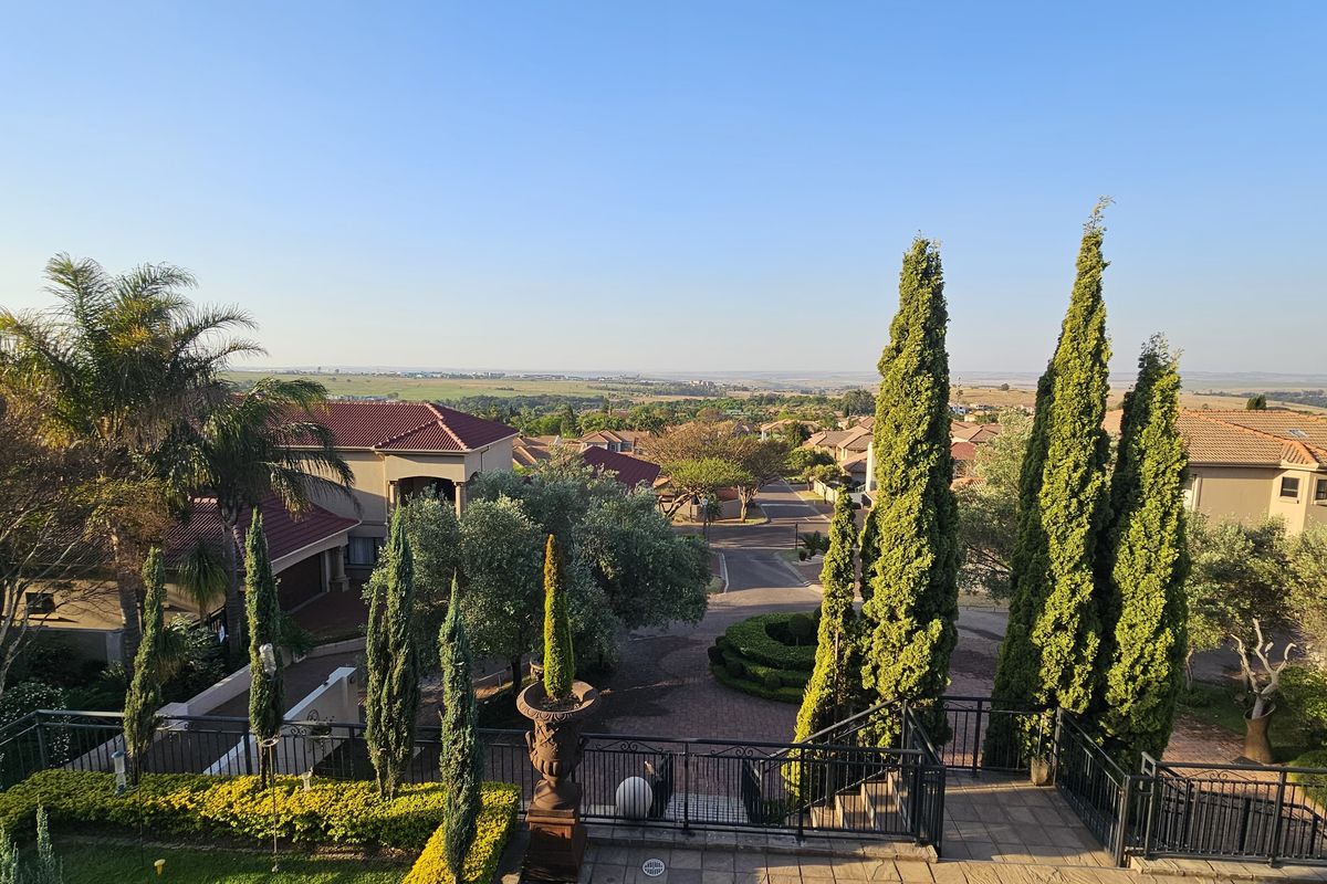 READY TO MOVE IN PROPERTY - Photo 5