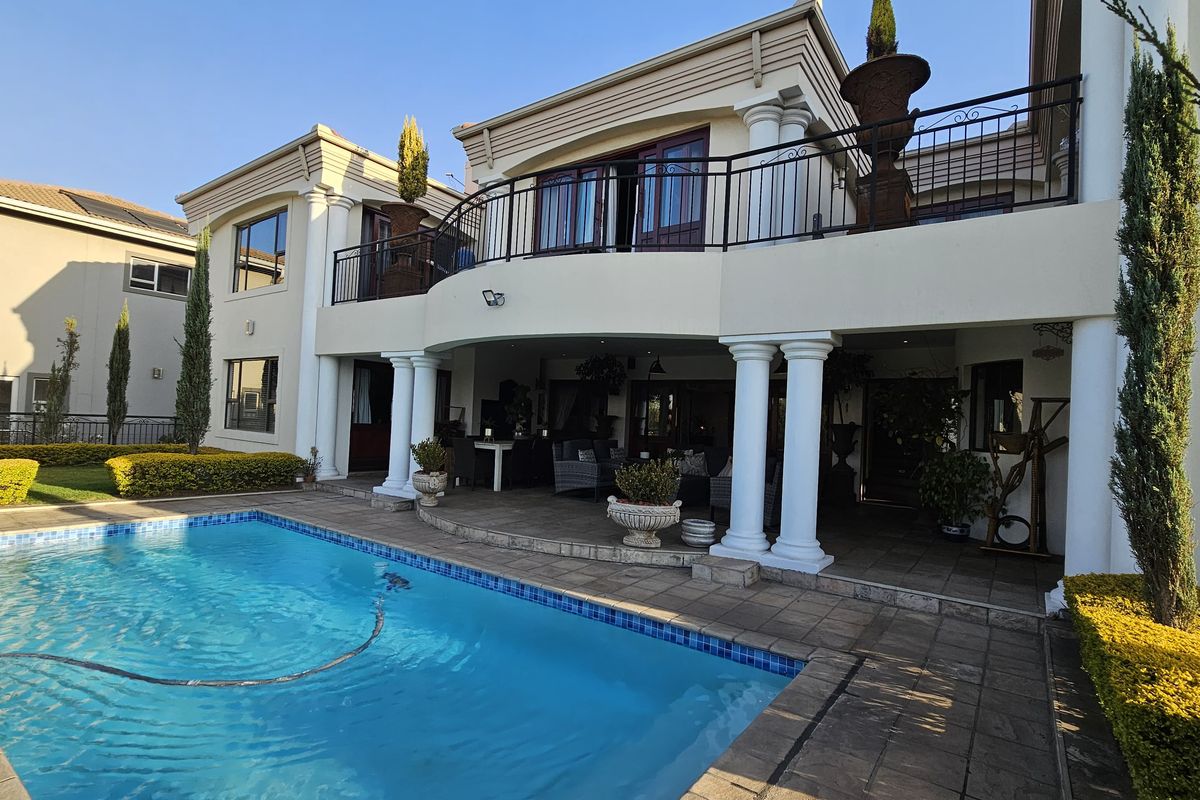 READY TO MOVE IN PROPERTY - Photo 2