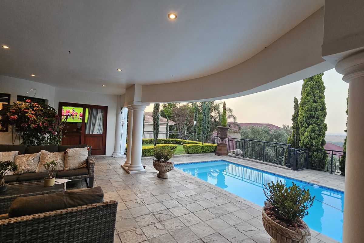 READY TO MOVE IN PROPERTY - Photo 3