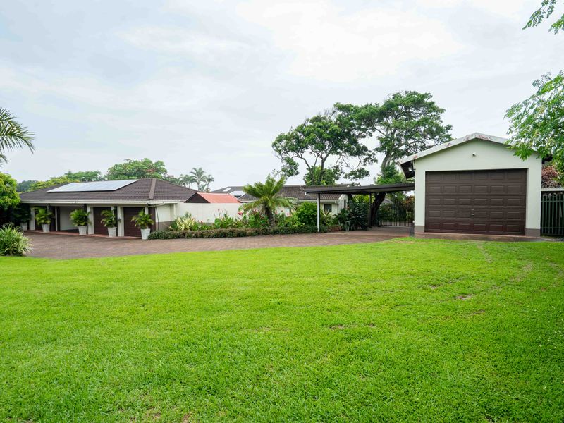 Elite Multi-Wing Coastal Estate - Photo 4