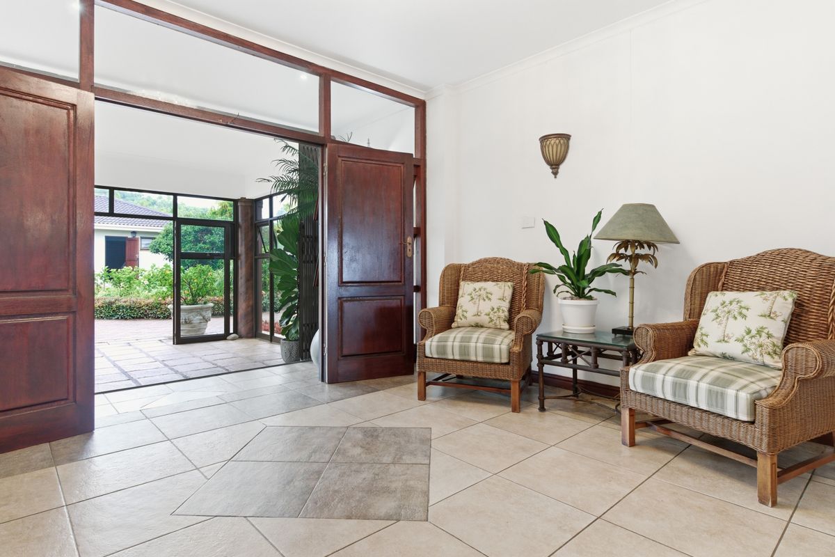 Elite Multi-Wing Coastal Estate - Photo 5