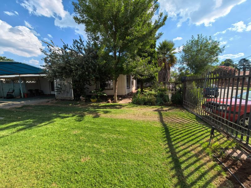 Family home for sale in Parys - Photo 4