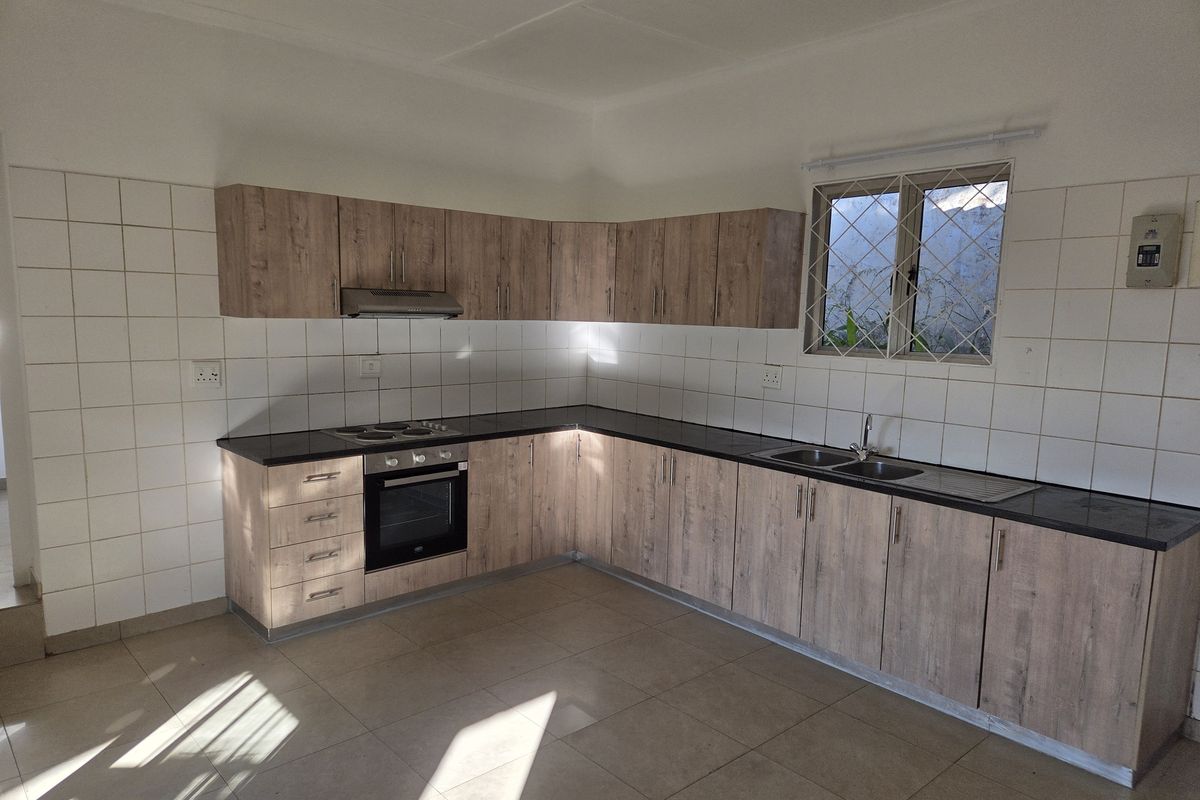 Garden Cottage With Large  Garden And Two Parkings - Photo 4