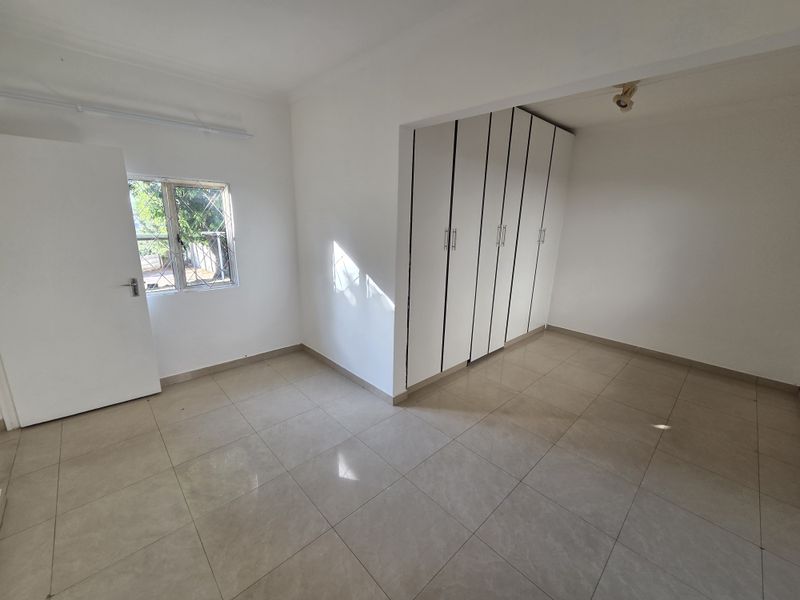 Garden Cottage With Large  Garden And Two Parkings - Photo 9