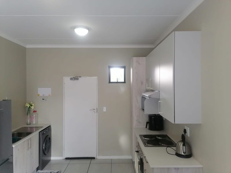 Looking for a stater home or investment this is for you - Photo 7