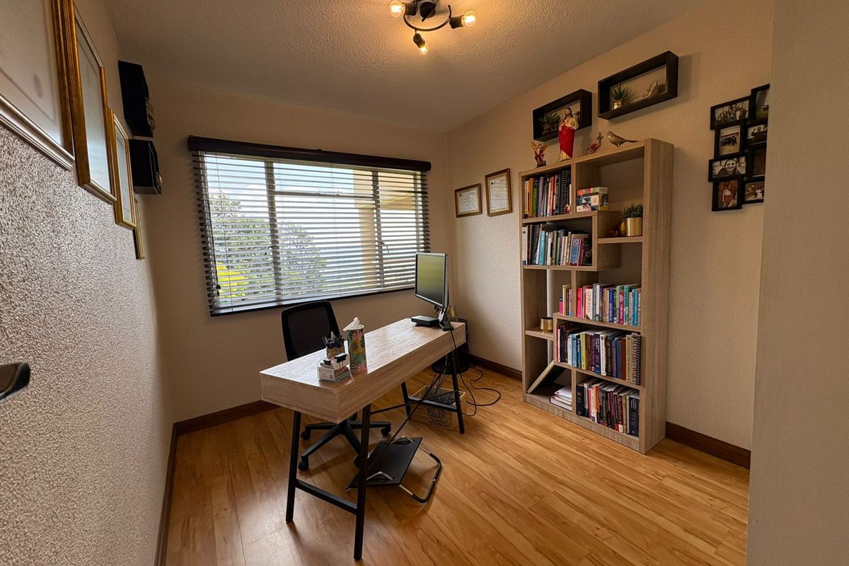 Apartment Pending Sale In Germiston - Photo 4