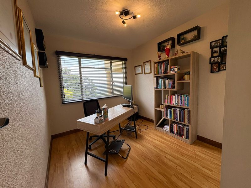 Apartment Pending Sale In Germiston - Photo 4