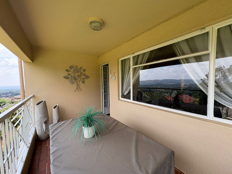 Apartment Pending Sale In Germiston - Photo 9