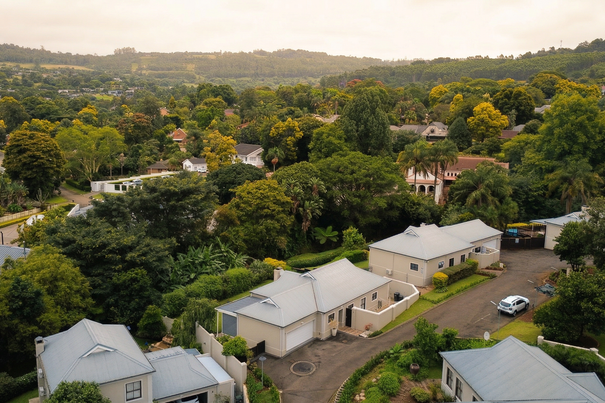 Exclusive mandate within a sought after estate - Photo 3