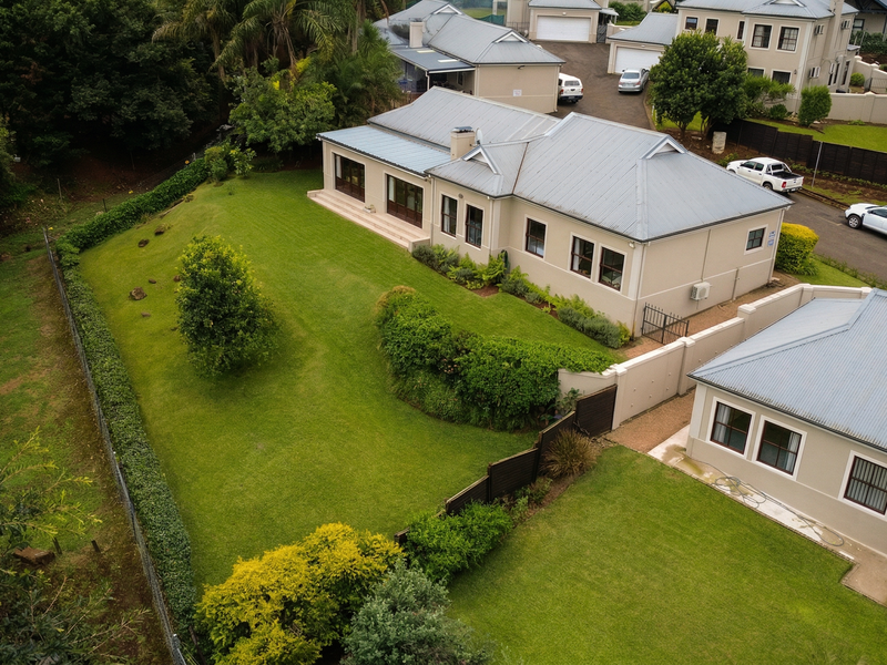 Exclusive mandate within a sought after estate - Photo 2