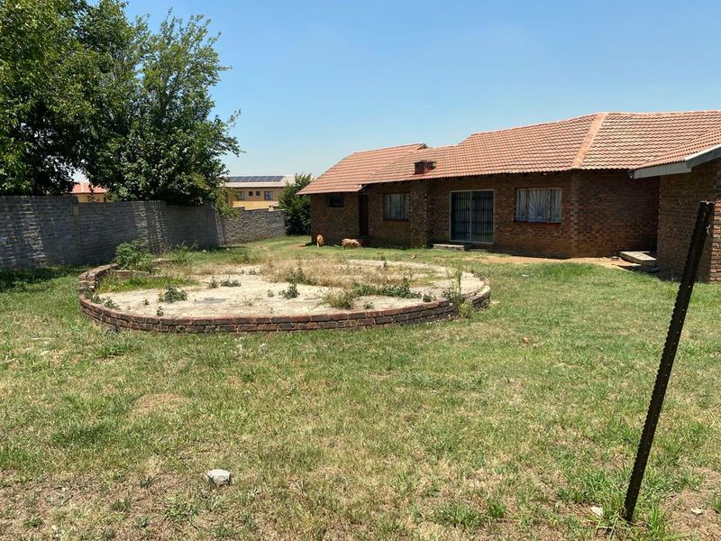 Prime 8-Bedroom Investment Opportunity in Bedworthpark - Photo 2