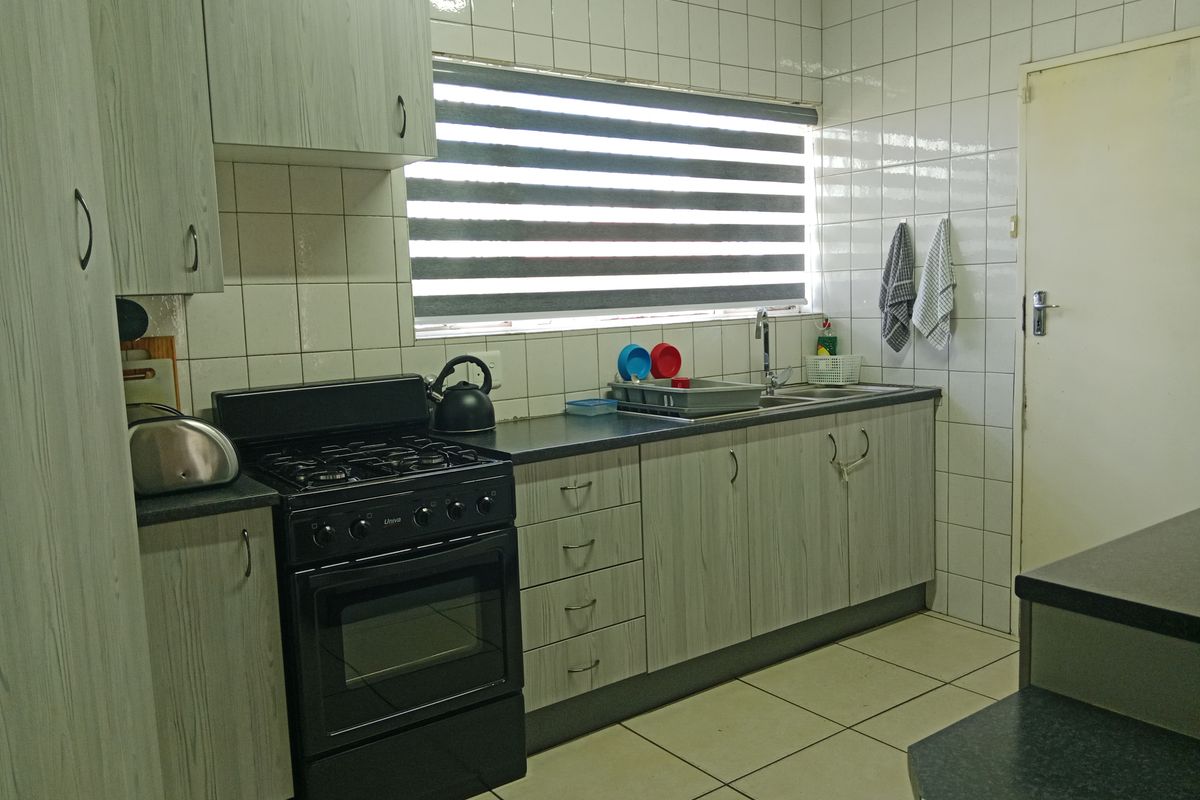 3 Bedroom 2 Bathroom Alberton North Gauteng - Photo 5