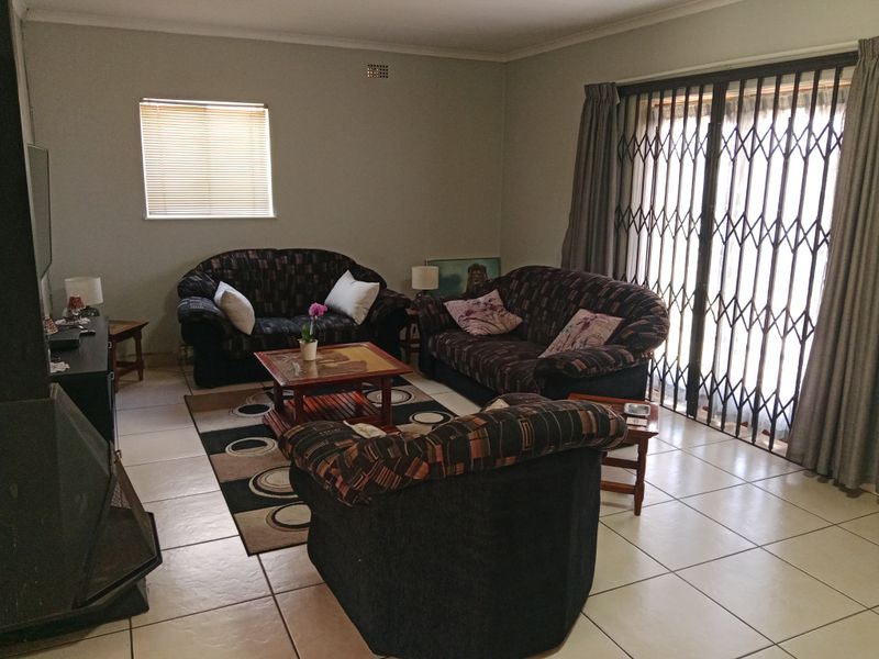 3 Bedroom 2 Bathroom Alberton North Gauteng - Photo 8