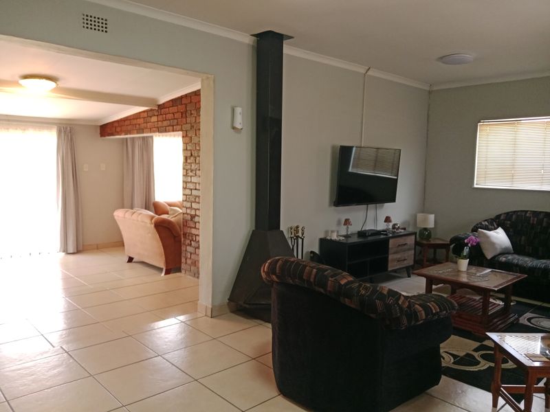 3 Bedroom 2 Bathroom Alberton North Gauteng - Photo 10