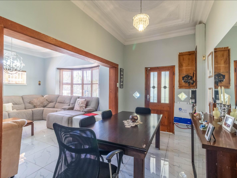 Modern Family Living with Solar & Granny Flat - Photo 2