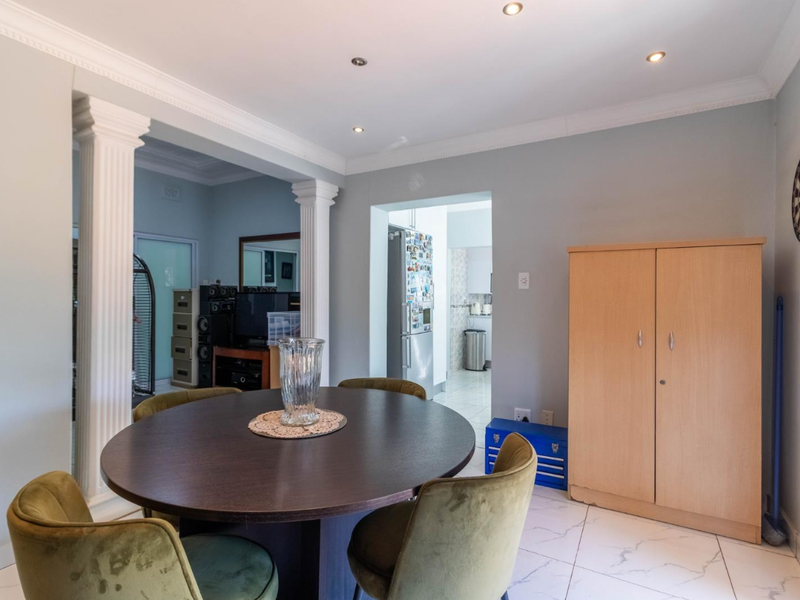 Modern Family Living with Solar & Granny Flat - Photo 10