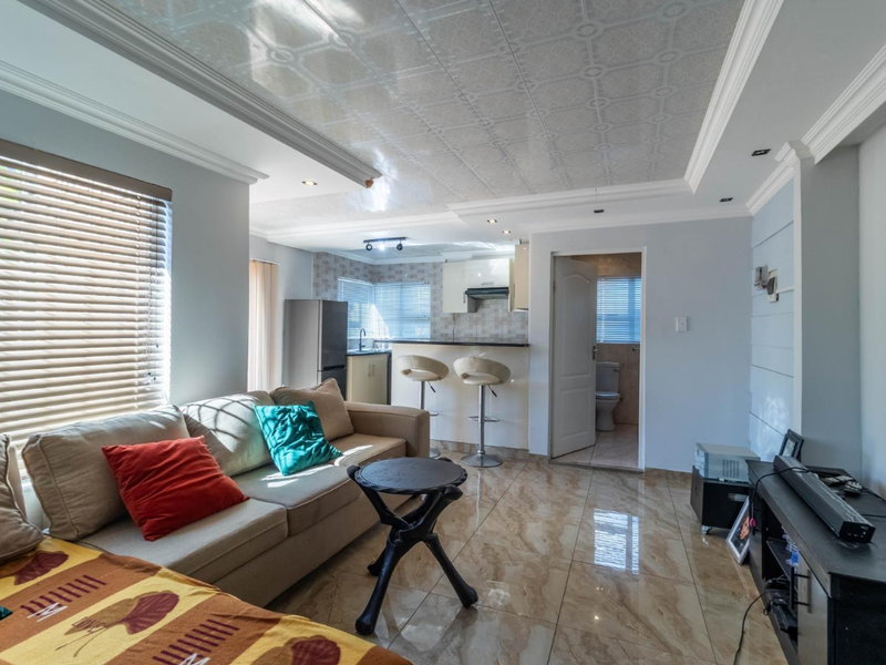 Modern Family Living with Solar & Granny Flat - Photo 6