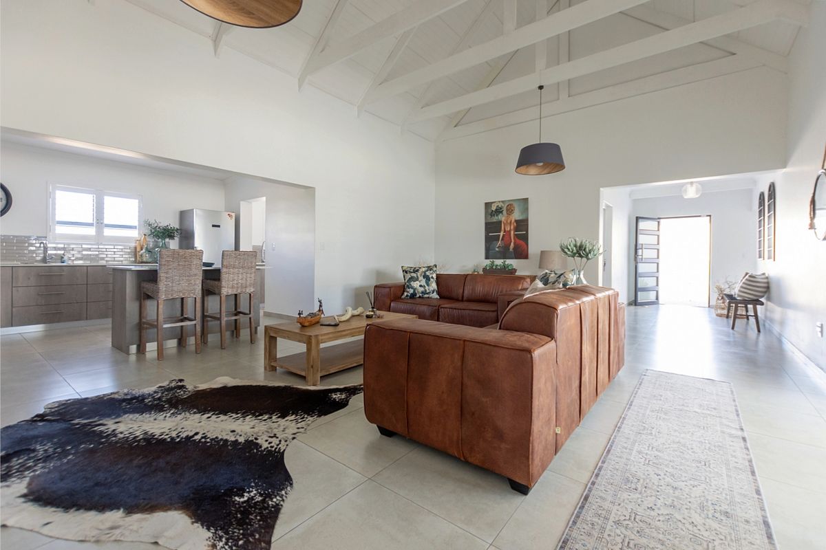 Exclusive Mandate: Coastal Luxury in Britannia Bay - Photo 4