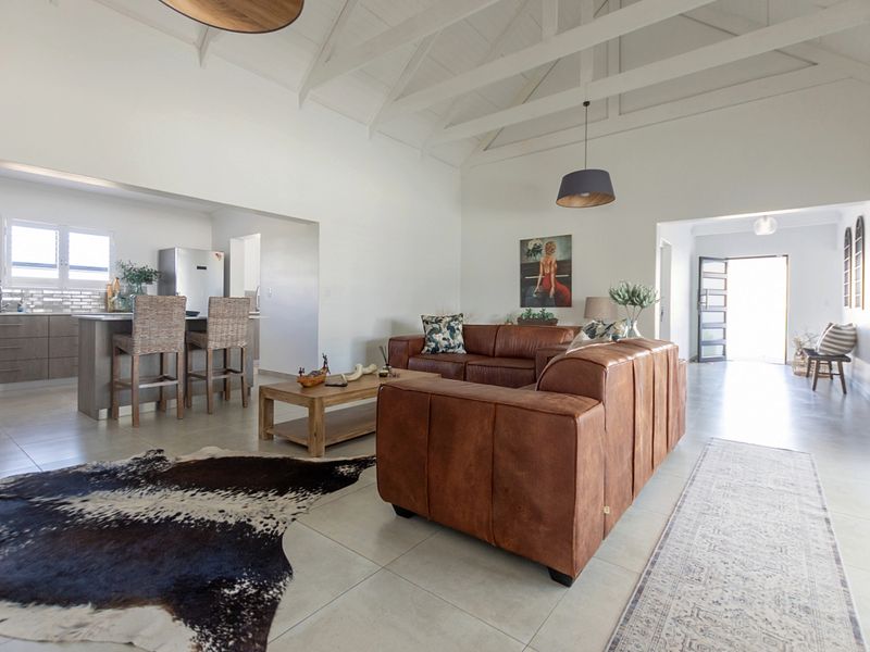 Exclusive Mandate: Coastal Luxury in Britannia Bay - Photo 4