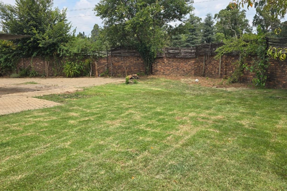 Starter Home With Room For Development! - Photo 4