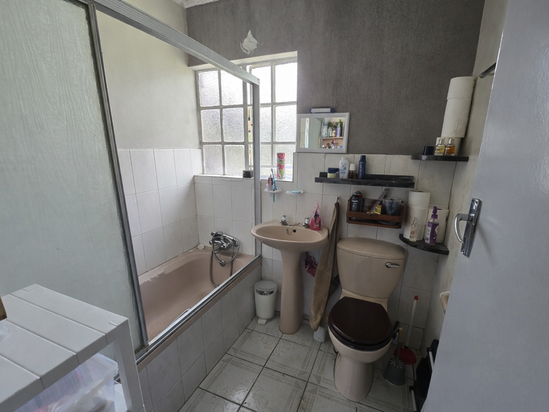 Starter Home With Room For Development! - Photo 10