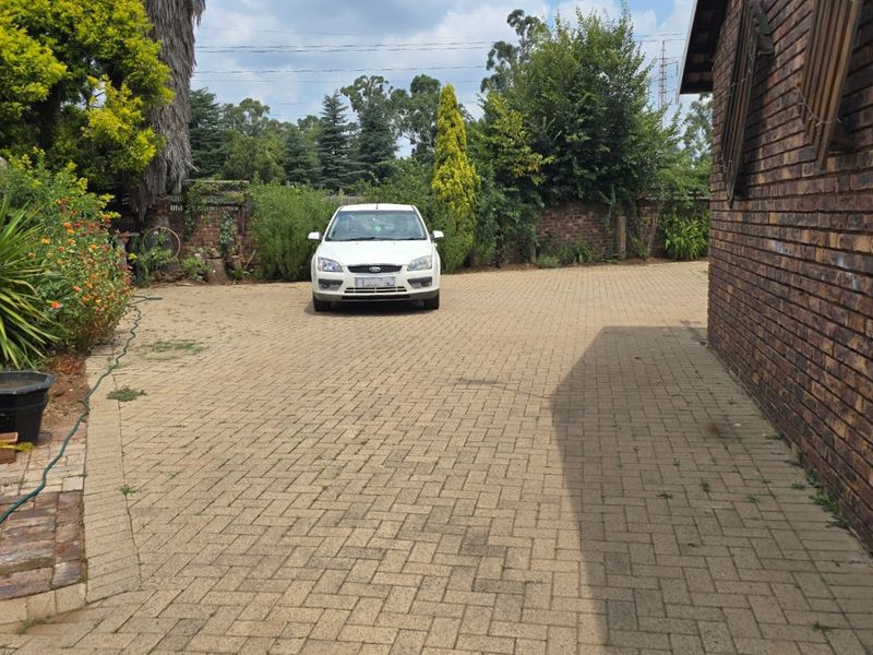 Starter Home With Room For Development! - Photo 2